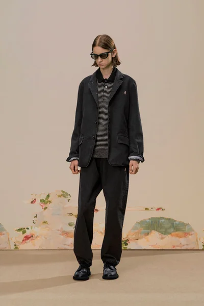 Look 18